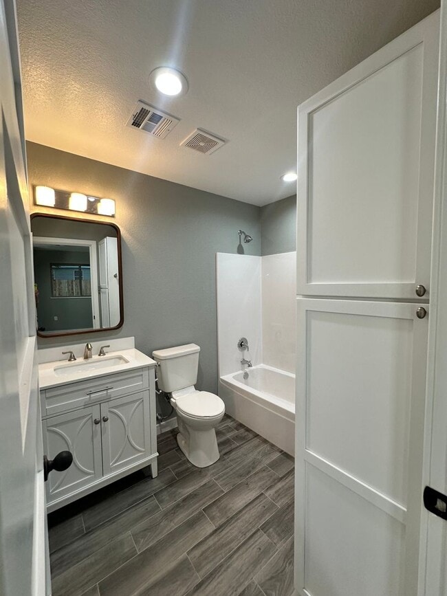 Building Photo - 2Bed 1 Bath New Construction-Muskogee OK