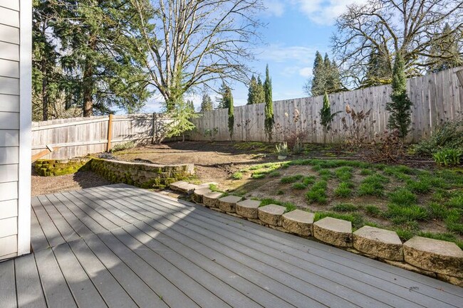 Building Photo - 14520 NW Hunters Dr