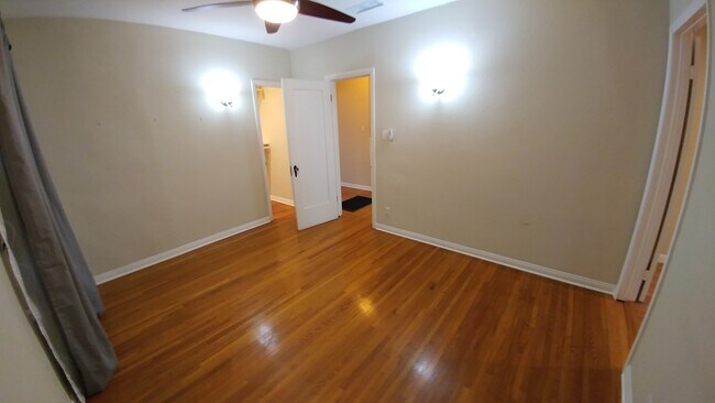 Building Photo - Gorgeous and Spacious 3-Bedroom 2-Bath home with Built-In BBQ, Garage, Hardwood Floors & Yard! MO...