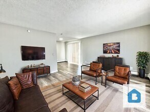 Building Photo - 4502 Picturesque Cir