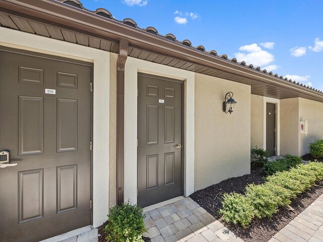 Building Photo - 5694 Palmer Cir