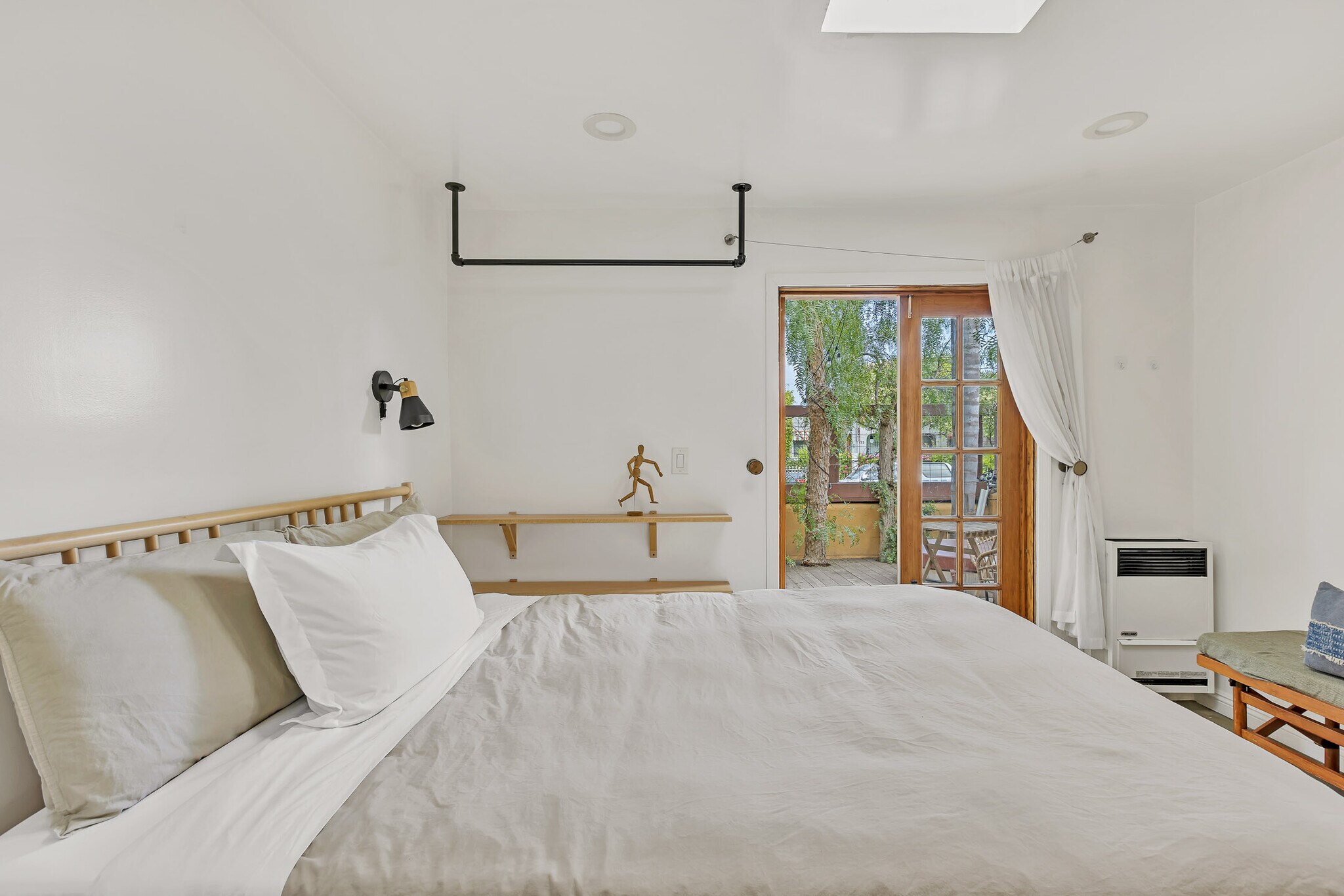 Bedroom 2 - 718 Vernon Ave