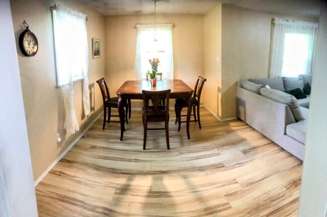 Building Photo - 17910 Strack Farm Rd