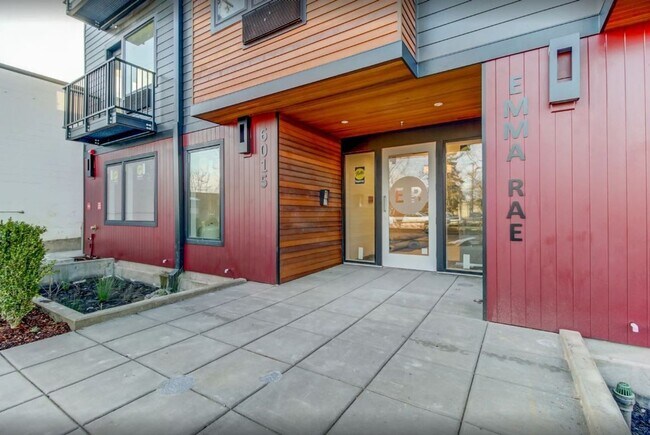 Building Photo - Modern & Chic Corner 1-Bed w/Private Balcony!