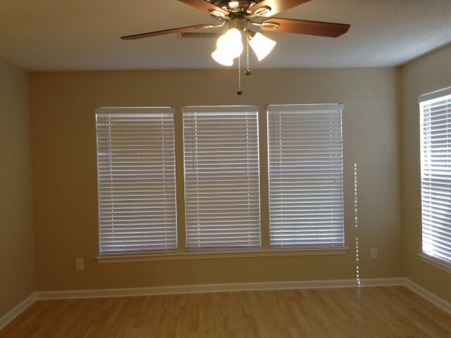 Building Photo - 9328 Arbor Creek Dr