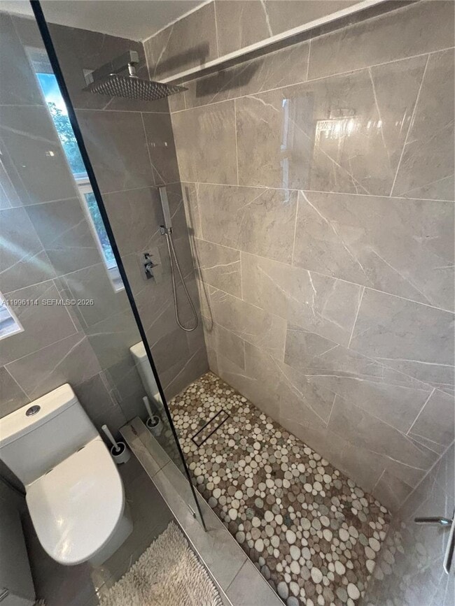 Building Photo - 1498 Jefferson Ave