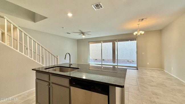 Building Photo - 1132 S Amulet