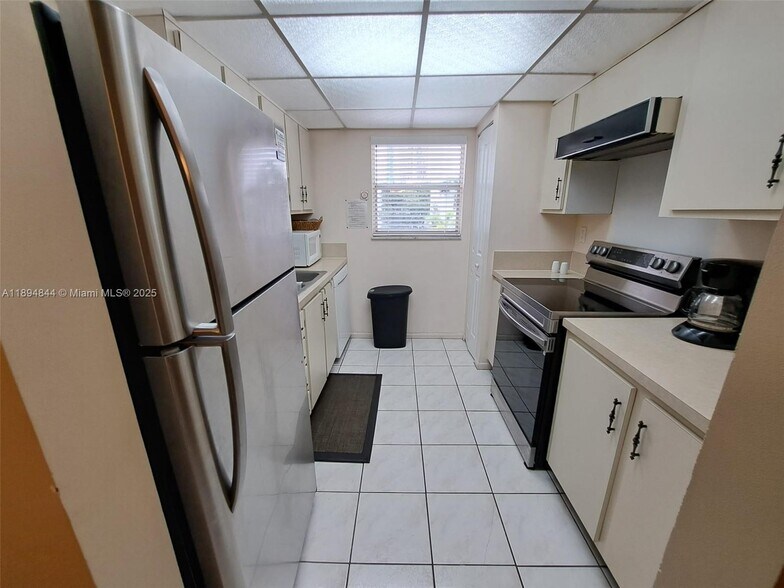 Building Photo - 201 178th Dr