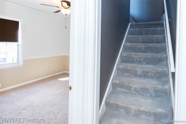 Building Photo - 1899 Hunt Club Dr