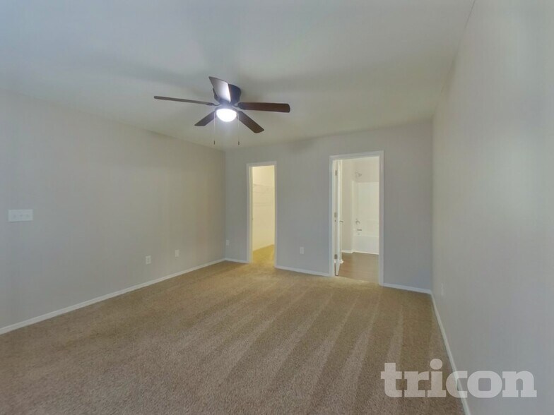Building Photo - 4116 Larkhaven Village Dr