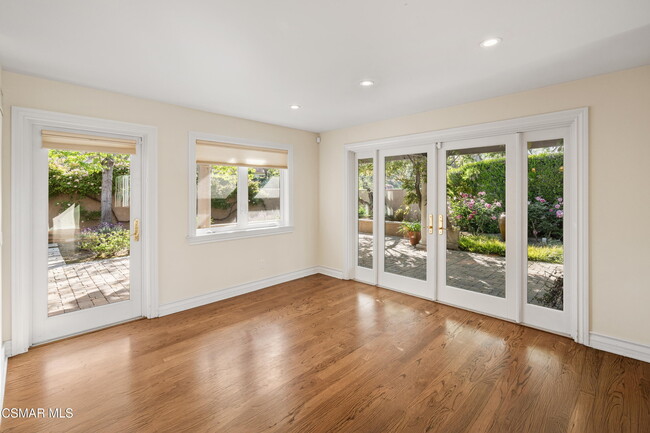 Building Photo - 3801 Mainsail Cir