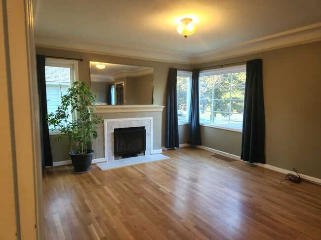 Front living room - 6845 N Atlantic Ave