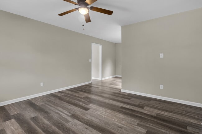 Building Photo - 207 N Nunn St