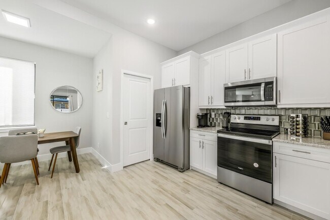 Building Photo - Charming 3BR House in Cape Coral
