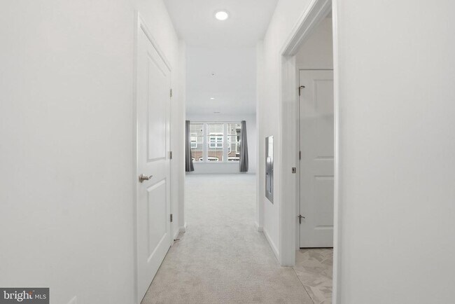 Building Photo - 13970 Englefield Dr