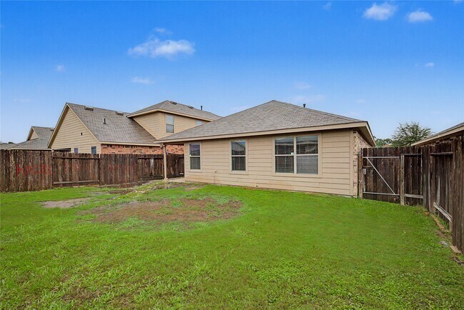 Building Photo - 16430 Rodeo River Rd