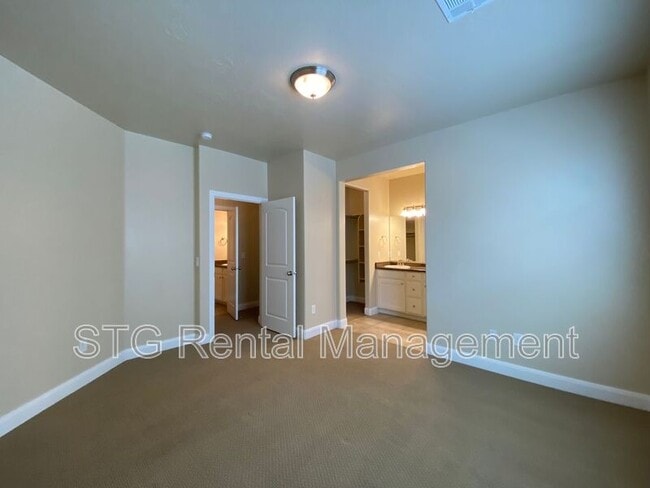 Building Photo - 3439 S Barcelona Dr