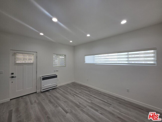 Building Photo - 25226 Loytan St