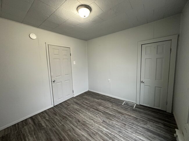 Building Photo - 1905 Griggs St