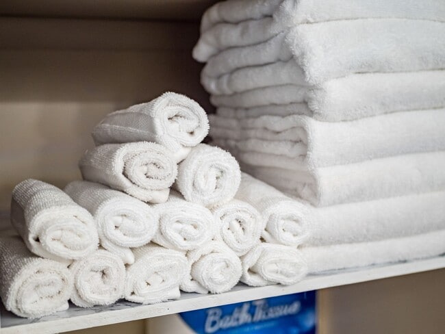 Building Photo - 123 E Alcott Rd