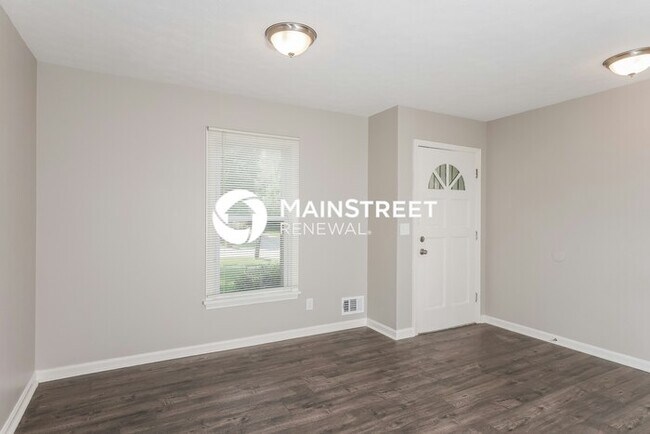 Building Photo - 3 Bedroom Pet-Friendly Home in Louisville,...