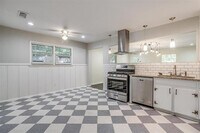 Building Photo - 5420 Volder Dr