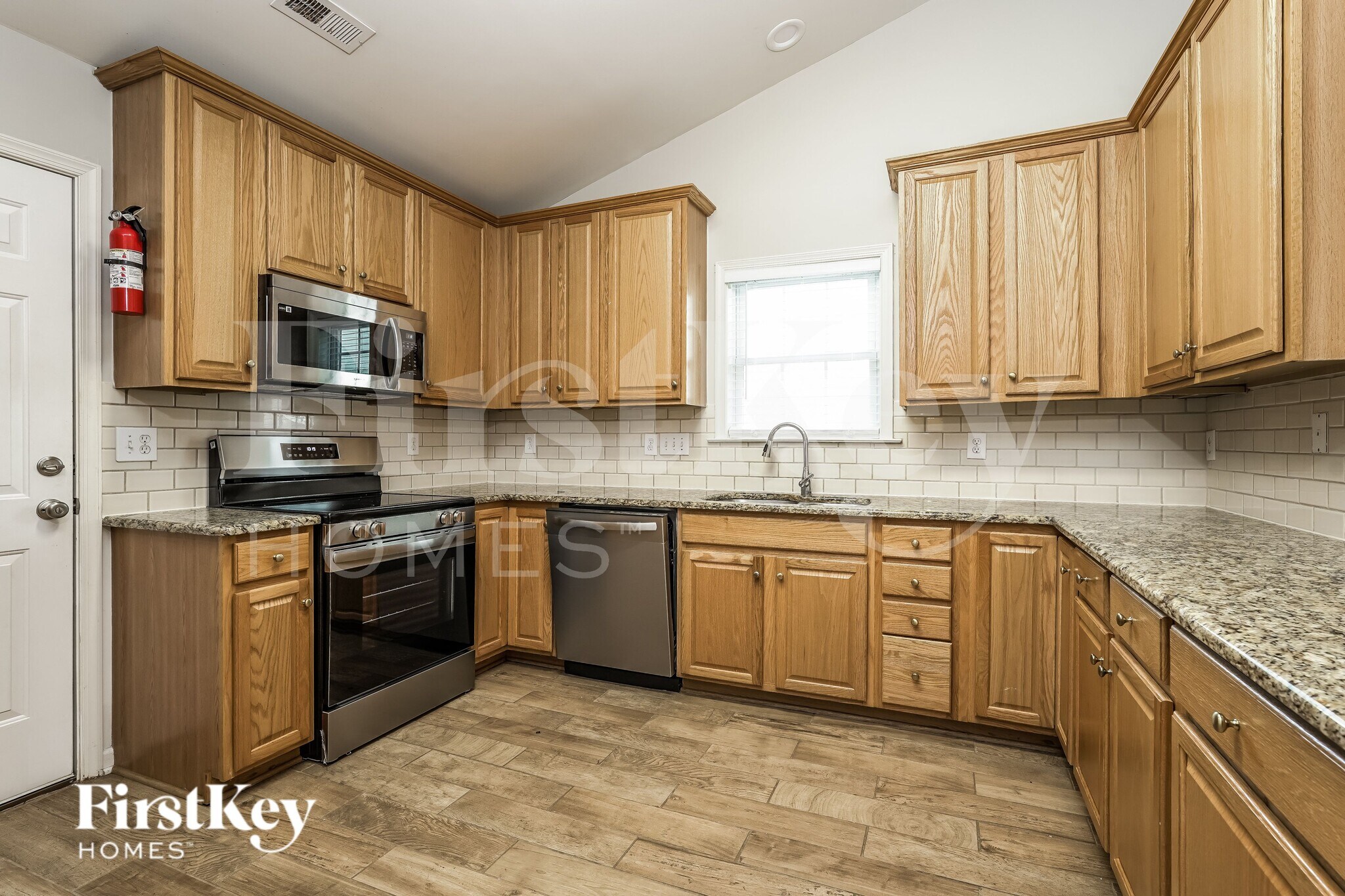 Building Photo - 6107 Black Willow Dr