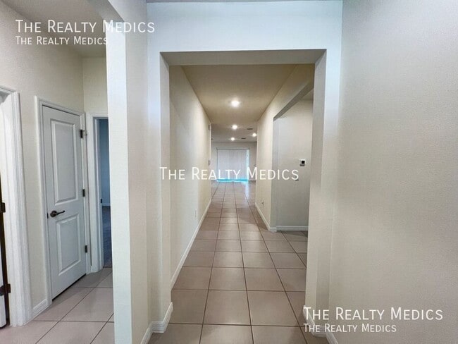 Building Photo - 5108 Stokes Way