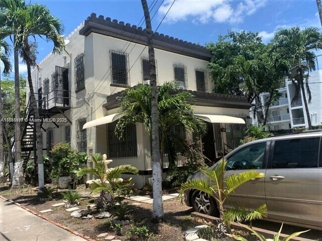 Building Photo - 371 NW 3rd St