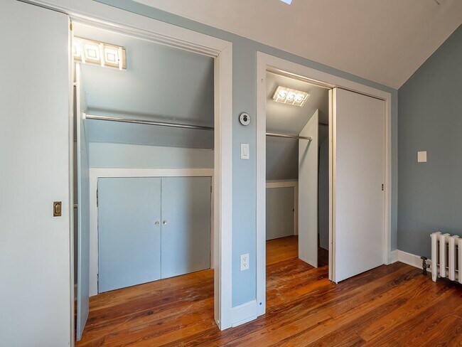 Building Photo - Charming, Renovated Bungalow in NW DC Tenley Area