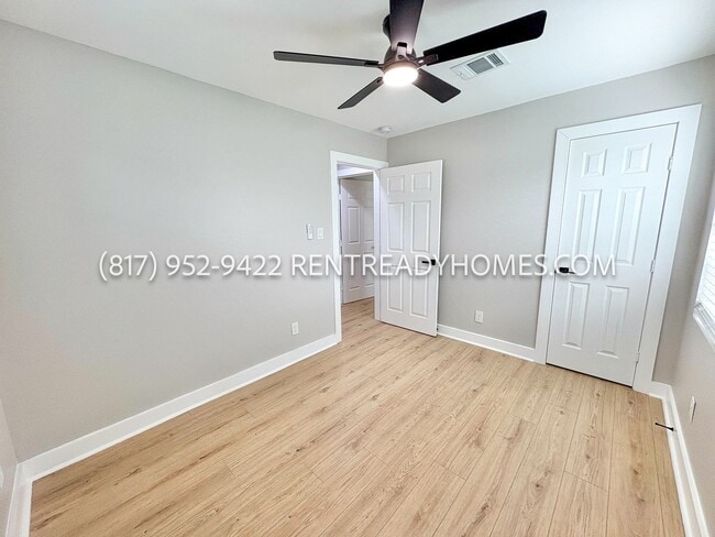 Building Photo - 6334 Feldspar St