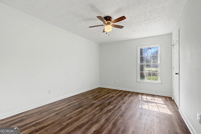 Building Photo - 608 S Jeff Davis Dr