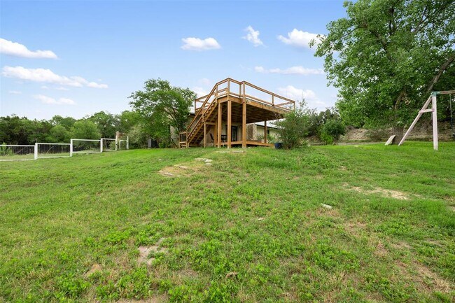Building Photo - 250 Porter Ln