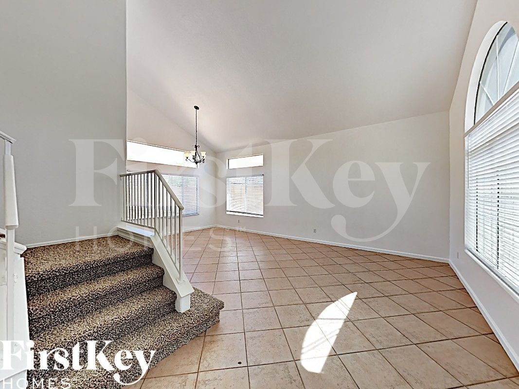 Building Photo - 22026 N 73rd Ave