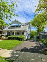 Building Photo - 1305 4th Ave
