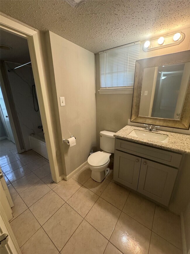 Building Photo - 1443 Willow Rock Rd