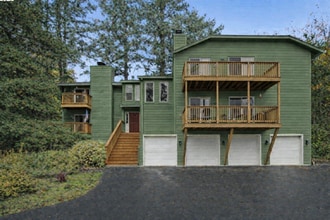 Building Photo - Remodeled 3BR in Mountain Park | Primary Suite + Deck | Lake Oswego