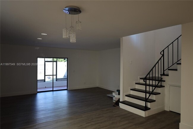 Building Photo - 2385 NE 171 St