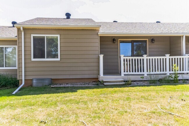 Building Photo - 1131 N 10th St