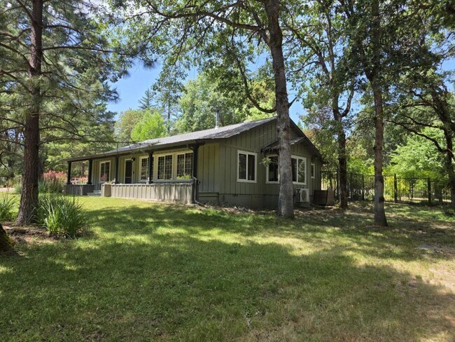 Primary Photo - 444 Sheraton Dr