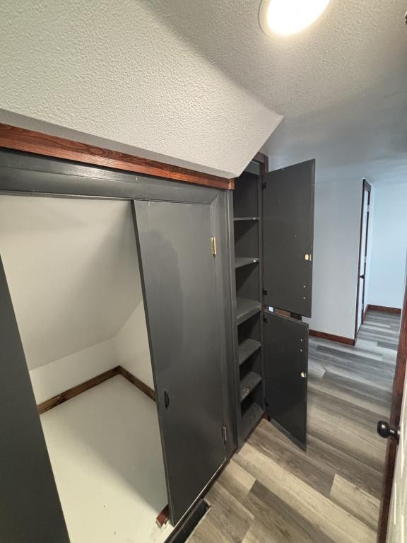 Building Photo - 360 Amoretti St