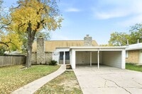 Building Photo - 2711 St Edwards Cir