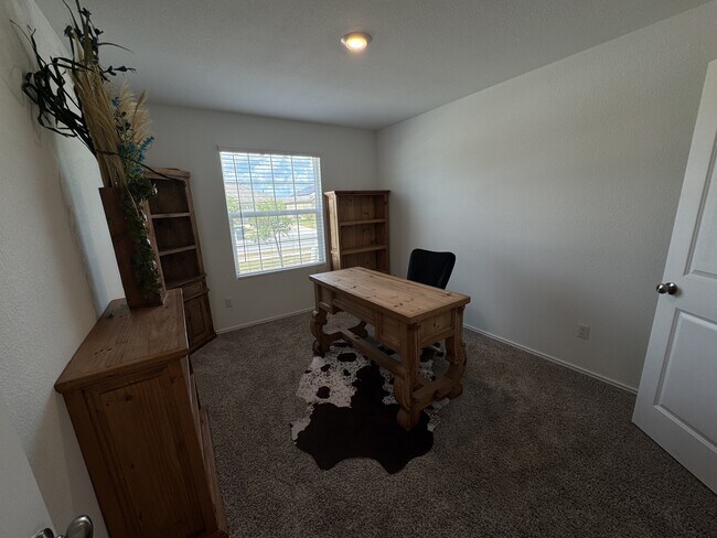 Building Photo - 237 Escondido Cir