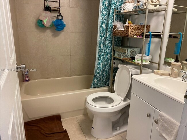 Building Photo - 420 NW 12th Ave