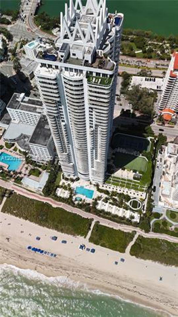 Building Photo - 6365 Collins Ave