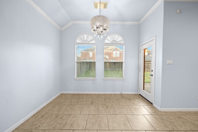 Building Photo - 5123 Shadow Breeze Ln