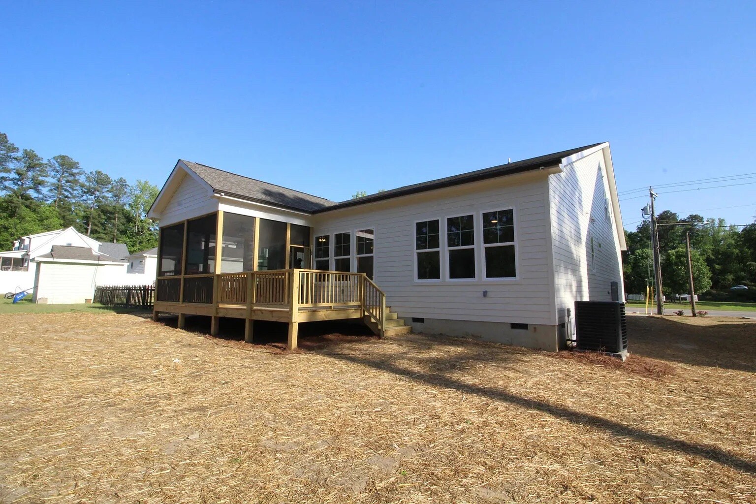 Building Photo - Room in House on Phelps West Rd