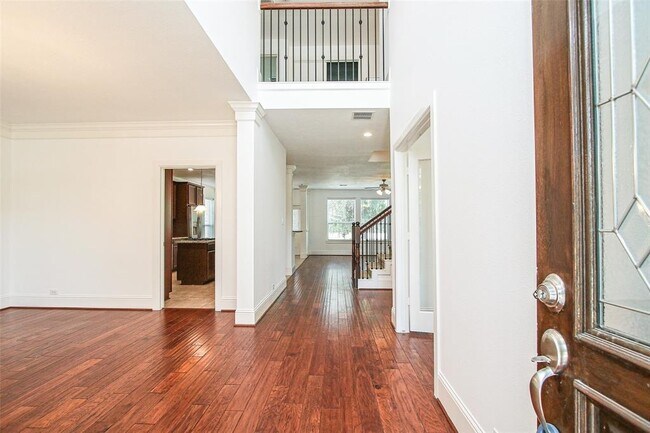 Building Photo - 8127 Caroline Ridge Dr