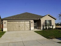 Building Photo - 3921 River Rock Ave