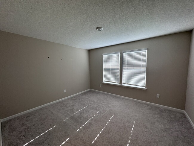 Building Photo - Townhome for Rent in Longleaf Community